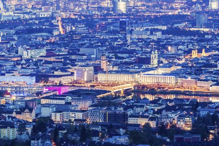 Linz bei Nacht